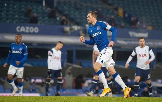 德温特的加 德温特的加